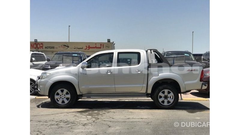 Big with watermark toyota hilux bumthang import dubai 3658