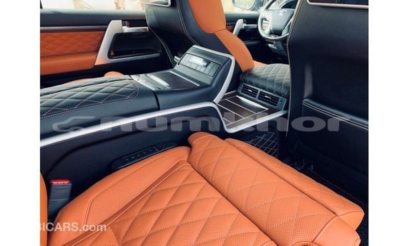 Buy Import Toyota Land Cruiser Black Car in Import - Dubai in Bumthang Buy Import Toyota Land Cruiser Black Car in Import - Dubai in Bumthang