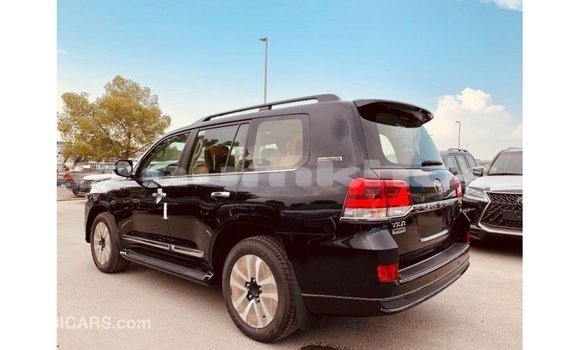 Buy Import Toyota Land Cruiser Black Car in Import - Dubai in Bumthang Buy Import Toyota Land Cruiser Black Car in Import - Dubai in Bumthang