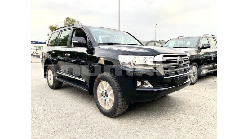 Big with watermark toyota land cruiser bumthang import dubai 3660