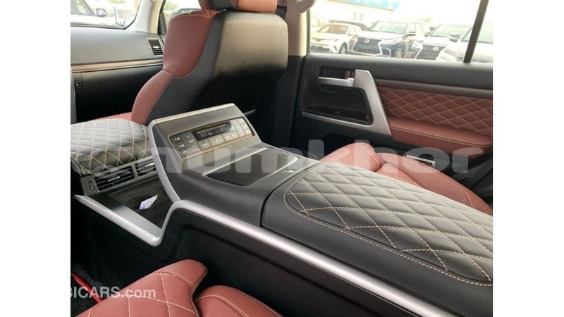 Big with watermark toyota land cruiser bumthang import dubai 3660