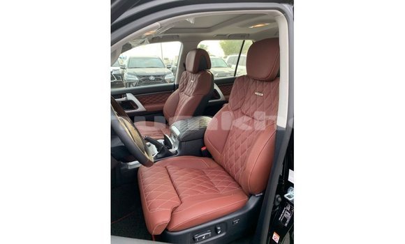 Buy Import Toyota Land Cruiser Black Car in Import - Dubai in Bumthang Buy Import Toyota Land Cruiser Black Car in Import - Dubai in Bumthang