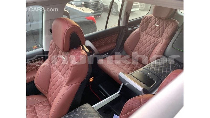 Big with watermark toyota land cruiser bumthang import dubai 3660