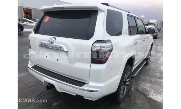 Buy Import Toyota 4Runner White Car in Import - Dubai in Bumthang Buy Import Toyota 4Runner White Car in Import - Dubai in Bumthang