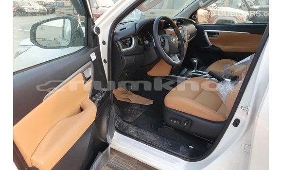 Buy Import Toyota Fortuner White Car in Import - Dubai in Bumthang Buy Import Toyota Fortuner White Car in Import - Dubai in Bumthang