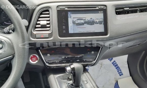 Buy Import Honda C White Bike in Import - Dubai in Bumthang Buy Import Honda C White Bike in Import - Dubai in Bumthang