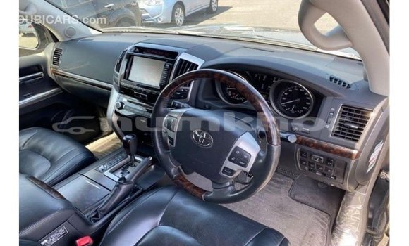 Buy Import Toyota Land Cruiser Black Car in Import - Dubai in Bumthang Buy Import Toyota Land Cruiser Black Car in Import - Dubai in Bumthang