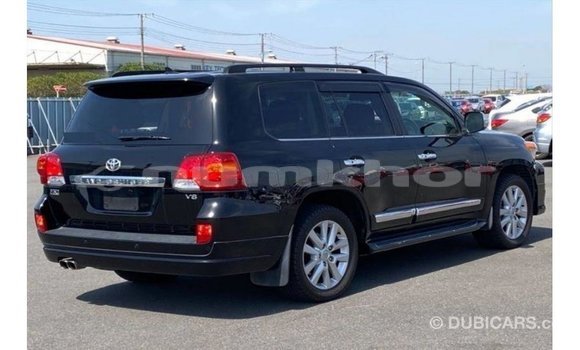 Buy Import Toyota Land Cruiser Black Car in Import - Dubai in Bumthang Buy Import Toyota Land Cruiser Black Car in Import - Dubai in Bumthang