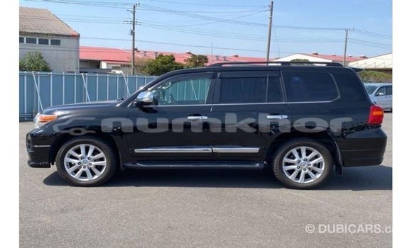 Buy Import Toyota Land Cruiser Black Car in Import - Dubai in Bumthang Buy Import Toyota Land Cruiser Black Car in Import - Dubai in Bumthang
