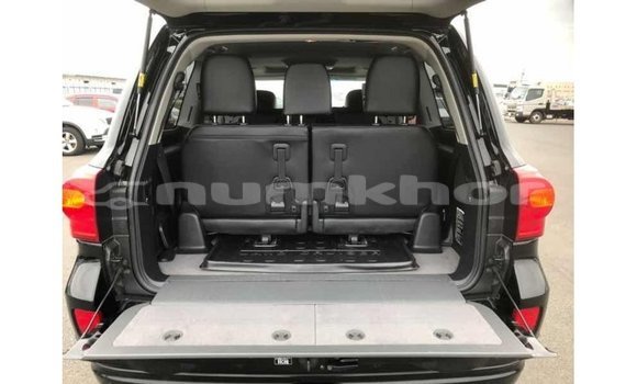 Buy Import Toyota Land Cruiser Black Car in Import - Dubai in Bumthang Buy Import Toyota Land Cruiser Black Car in Import - Dubai in Bumthang
