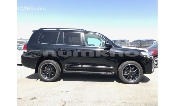 Buy Import Toyota Land Cruiser Black Car in Import - Dubai in Bumthang Buy Import Toyota Land Cruiser Black Car in Import - Dubai in Bumthang