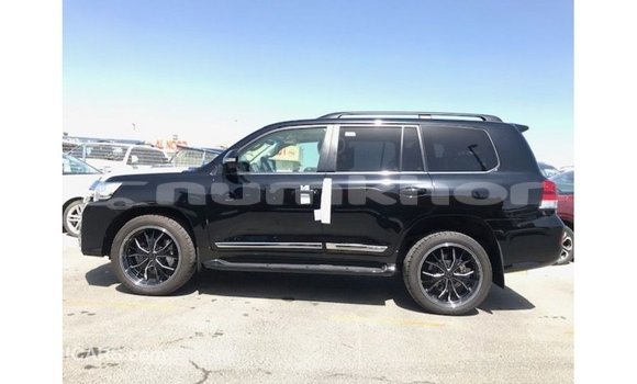 Buy Import Toyota Land Cruiser Black Car in Import - Dubai in Bumthang Buy Import Toyota Land Cruiser Black Car in Import - Dubai in Bumthang
