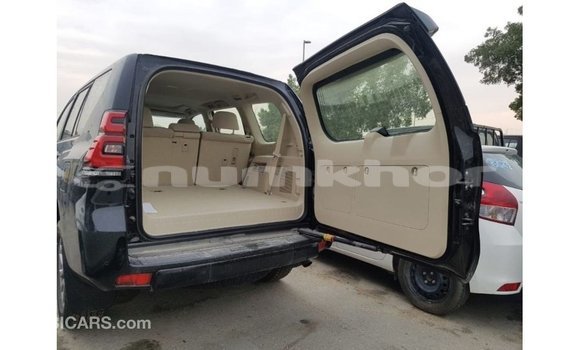 Buy Import Toyota Prado Black Car in Import - Dubai in Bumthang Buy Import Toyota Prado Black Car in Import - Dubai in Bumthang