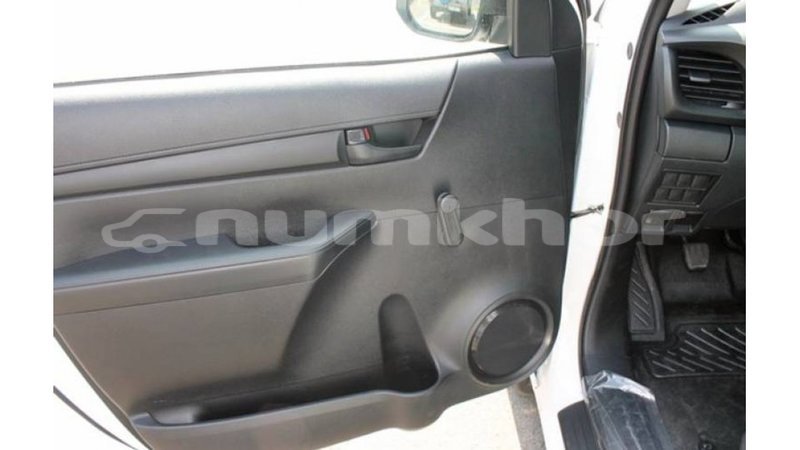 Big with watermark toyota hilux bumthang import dubai 3697