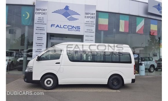 Buy Import Toyota Hiace White Car in Import - Dubai in Bumthang Buy Import Toyota Hiace White Car in Import - Dubai in Bumthang