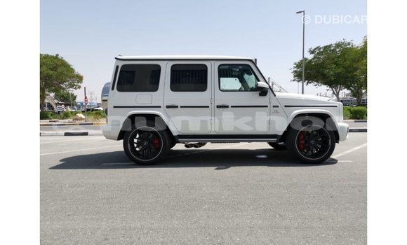 Buy Import Mercedes-Benz 190 White Car in Import - Dubai in Bumthang Buy Import Mercedes-Benz 190 White Car in Import - Dubai in Bumthang