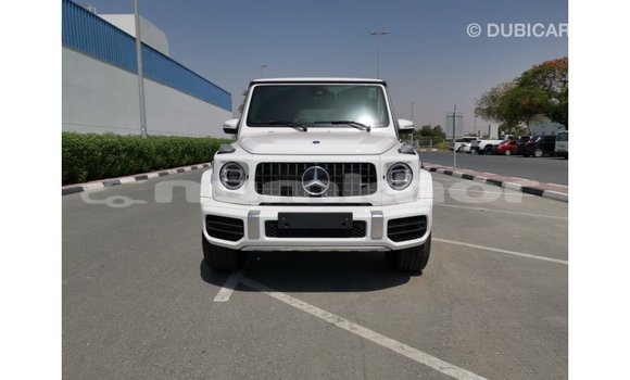 Buy Import Mercedes-Benz 190 White Car in Import - Dubai in Bumthang Buy Import Mercedes-Benz 190 White Car in Import - Dubai in Bumthang