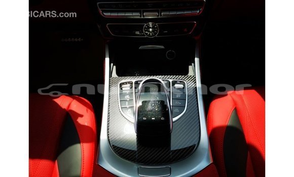 Buy Import Mercedes-Benz 190 White Car in Import - Dubai in Bumthang Buy Import Mercedes-Benz 190 White Car in Import - Dubai in Bumthang