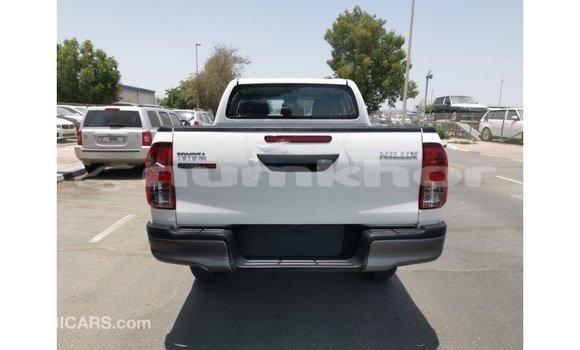 Buy Import Toyota Hilux White Car in Import - Dubai in Bumthang Buy Import Toyota Hilux White Car in Import - Dubai in Bumthang