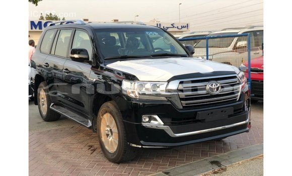 Buy Import Toyota Land Cruiser Black Car in Import - Dubai in Bumthang Buy Import Toyota Land Cruiser Black Car in Import - Dubai in Bumthang