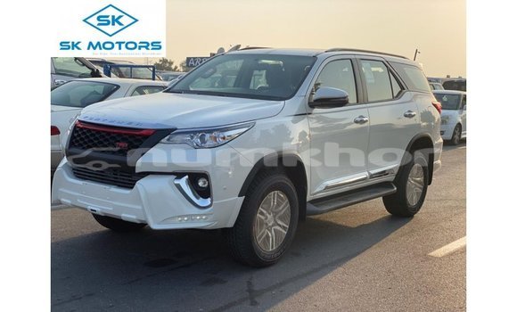Buy Import Toyota Fortuner White Car in Import - Dubai in Bumthang