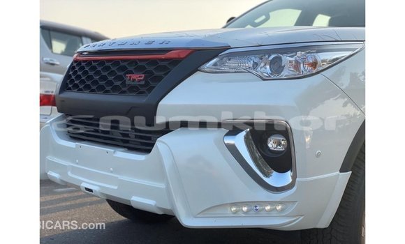 Buy Import Toyota Fortuner White Car in Import - Dubai in Bumthang Buy Import Toyota Fortuner White Car in Import - Dubai in Bumthang