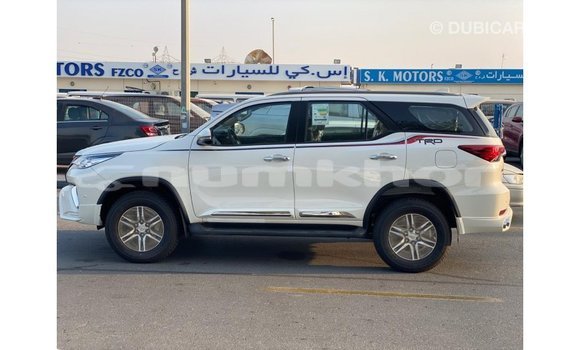 Buy Import Toyota Fortuner White Car in Import - Dubai in Bumthang Buy Import Toyota Fortuner White Car in Import - Dubai in Bumthang