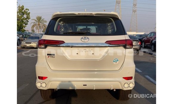 Buy Import Toyota Fortuner White Car in Import - Dubai in Bumthang Buy Import Toyota Fortuner White Car in Import - Dubai in Bumthang