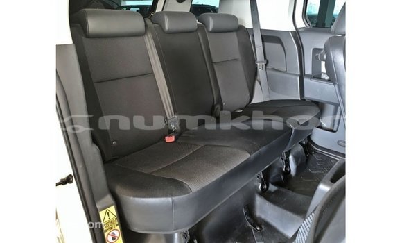 Buy Import Toyota FJ Cruiser White Car in Import - Dubai in Bumthang Buy Import Toyota FJ Cruiser White Car in Import - Dubai in Bumthang