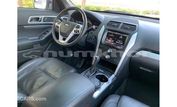 Buy Import Ford Explorer White Car in Import - Dubai in Bumthang Buy Import Ford Explorer White Car in Import - Dubai in Bumthang