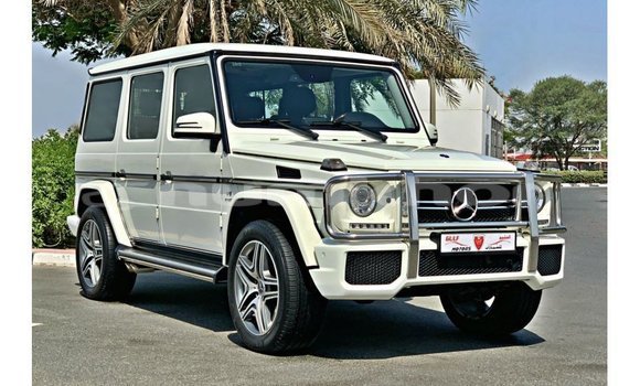 Buy Import Mercedes-Benz 190 White Car in Import - Dubai in Bumthang