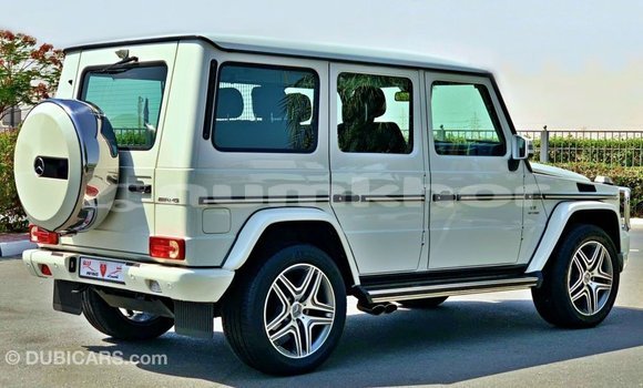 Buy Import Mercedes-Benz 190 White Car in Import - Dubai in Bumthang Buy Import Mercedes-Benz 190 White Car in Import - Dubai in Bumthang