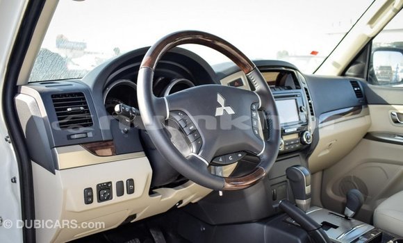 Buy Import Mitsubishi Pajero White Car in Import - Dubai in Bumthang Buy Import Mitsubishi Pajero White Car in Import - Dubai in Bumthang