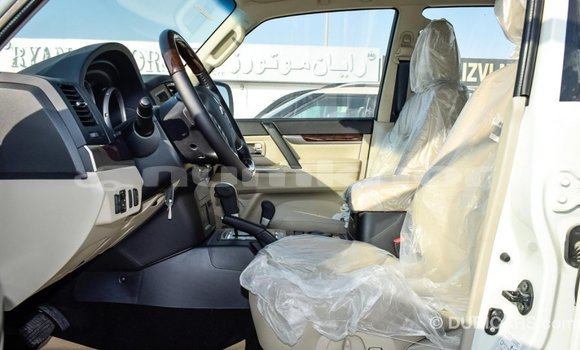 Buy Import Mitsubishi Pajero White Car in Import - Dubai in Bumthang Buy Import Mitsubishi Pajero White Car in Import - Dubai in Bumthang