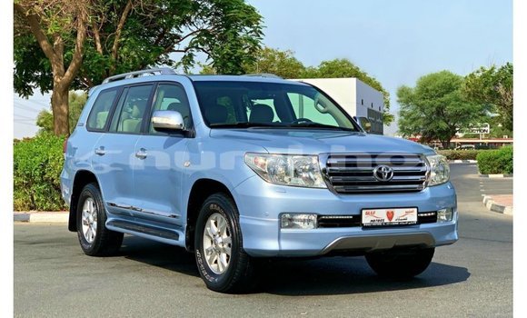 Buy Import Toyota Land Cruiser Blue Car in Import - Dubai in Bumthang