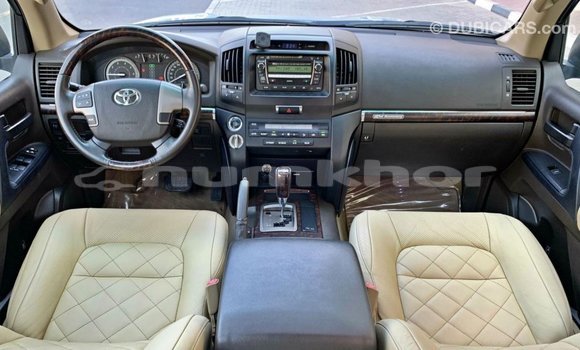 Buy Import Toyota Land Cruiser Blue Car in Import - Dubai in Bumthang Buy Import Toyota Land Cruiser Blue Car in Import - Dubai in Bumthang