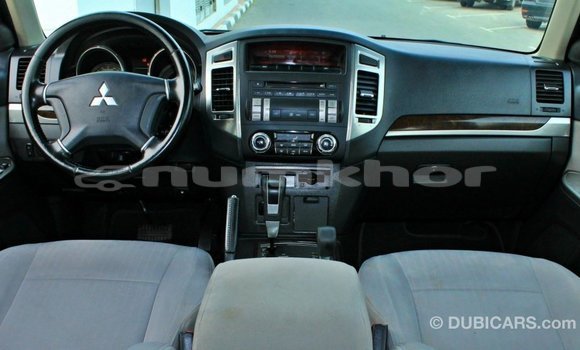Buy Import Mitsubishi Pajero Brown Car in Import - Dubai in Bumthang Buy Import Mitsubishi Pajero Brown Car in Import - Dubai in Bumthang
