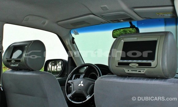 Buy Import Mitsubishi Pajero Brown Car in Import - Dubai in Bumthang Buy Import Mitsubishi Pajero Brown Car in Import - Dubai in Bumthang