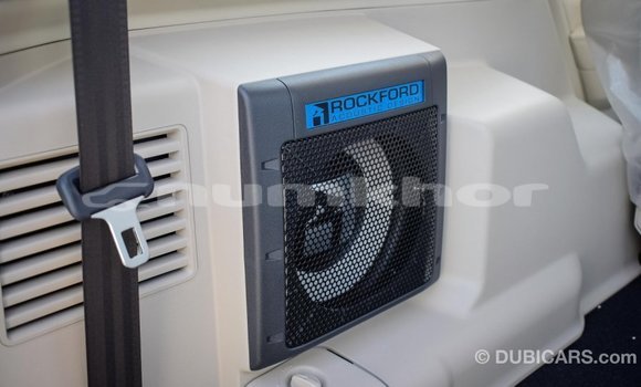 Buy Import Mitsubishi Pajero White Car in Import - Dubai in Bumthang Buy Import Mitsubishi Pajero White Car in Import - Dubai in Bumthang