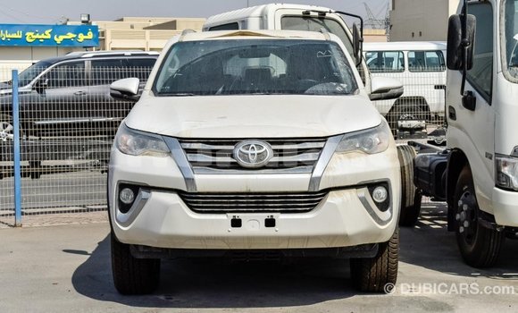 Buy Import Toyota Fortuner White Car in Import - Dubai in Bumthang Buy Import Toyota Fortuner White Car in Import - Dubai in Bumthang