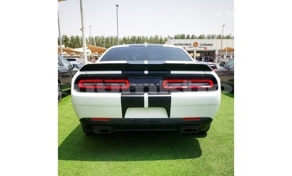 Buy Import Dodge Challenger White Car in Import - Dubai in Bumthang Buy Import Dodge Challenger White Car in Import - Dubai in Bumthang