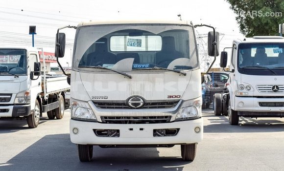 Buy Import Hino 300 Series White Truck in Import - Dubai in Bumthang Buy Import Hino 300 Series White Truck in Import - Dubai in Bumthang