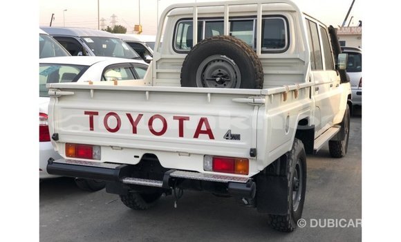 Buy Import Toyota Land Cruiser White Car in Import - Dubai in Bumthang Buy Import Toyota Land Cruiser White Car in Import - Dubai in Bumthang