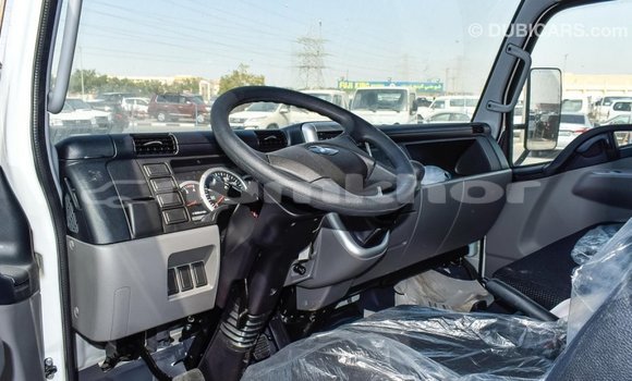 Buy Import Mitsubishi Carisma White Car in Import - Dubai in Bumthang Buy Import Mitsubishi Carisma White Car in Import - Dubai in Bumthang