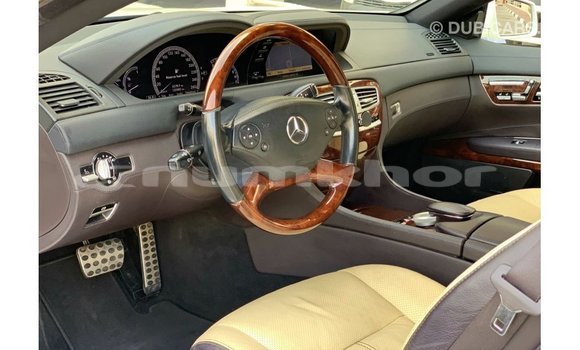 Buy Import Mercedes-Benz 190 White Car in Import - Dubai in Bumthang Buy Import Mercedes-Benz 190 White Car in Import - Dubai in Bumthang