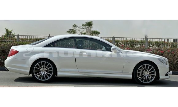 Buy Import Mercedes-Benz 190 White Car in Import - Dubai in Bumthang Buy Import Mercedes-Benz 190 White Car in Import - Dubai in Bumthang