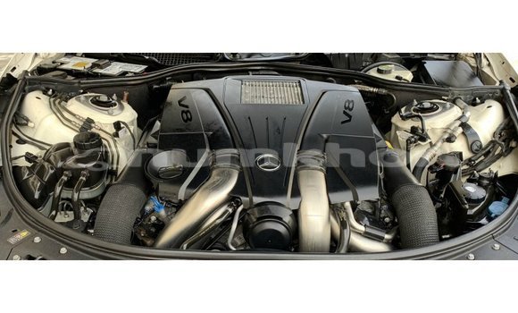 Buy Import Mercedes-Benz 190 White Car in Import - Dubai in Bumthang Buy Import Mercedes-Benz 190 White Car in Import - Dubai in Bumthang