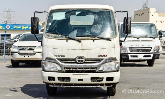 Buy Import Hino 300 Series White Truck in Import - Dubai in Bumthang Buy Import Hino 300 Series White Truck in Import - Dubai in Bumthang