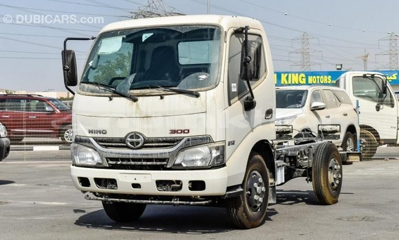 Buy Import Hino 300 Series White Truck in Import - Dubai in Bumthang Buy Import Hino 300 Series White Truck in Import - Dubai in Bumthang