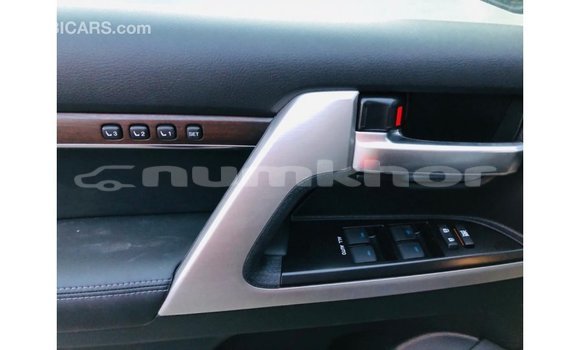 Buy Import Toyota Land Cruiser Black Car in Import - Dubai in Bumthang Buy Import Toyota Land Cruiser Black Car in Import - Dubai in Bumthang